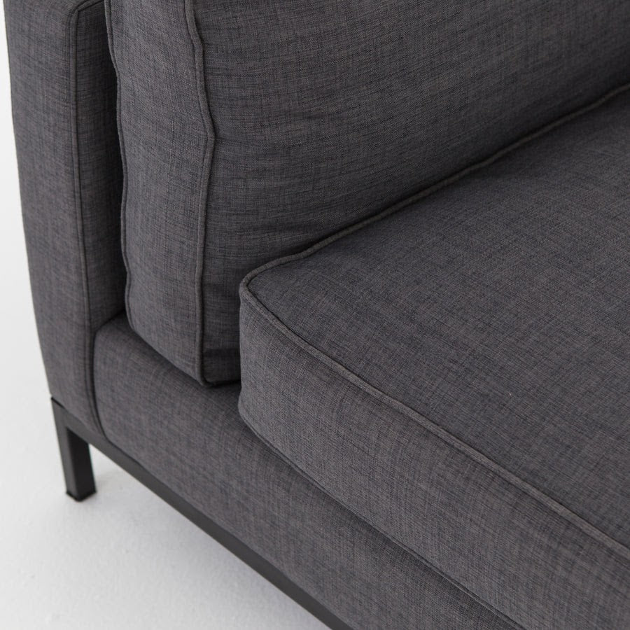 SOFA DAKIUR TRES CUERPOS
