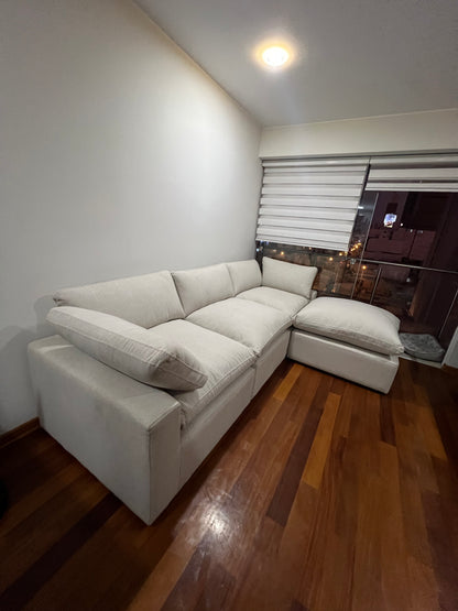 Sofa acolchado de tres modulares